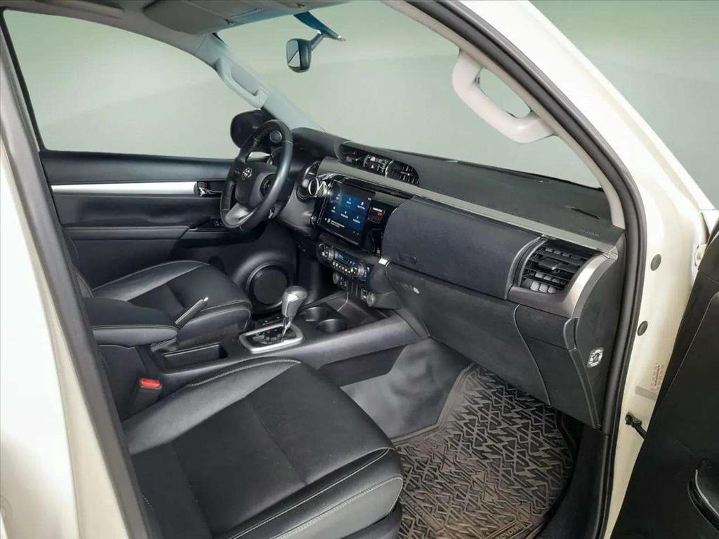 HILUX 2.8 D-4D TURBO DIESEL CD SRV 4X4 AUTOMÁTICO12