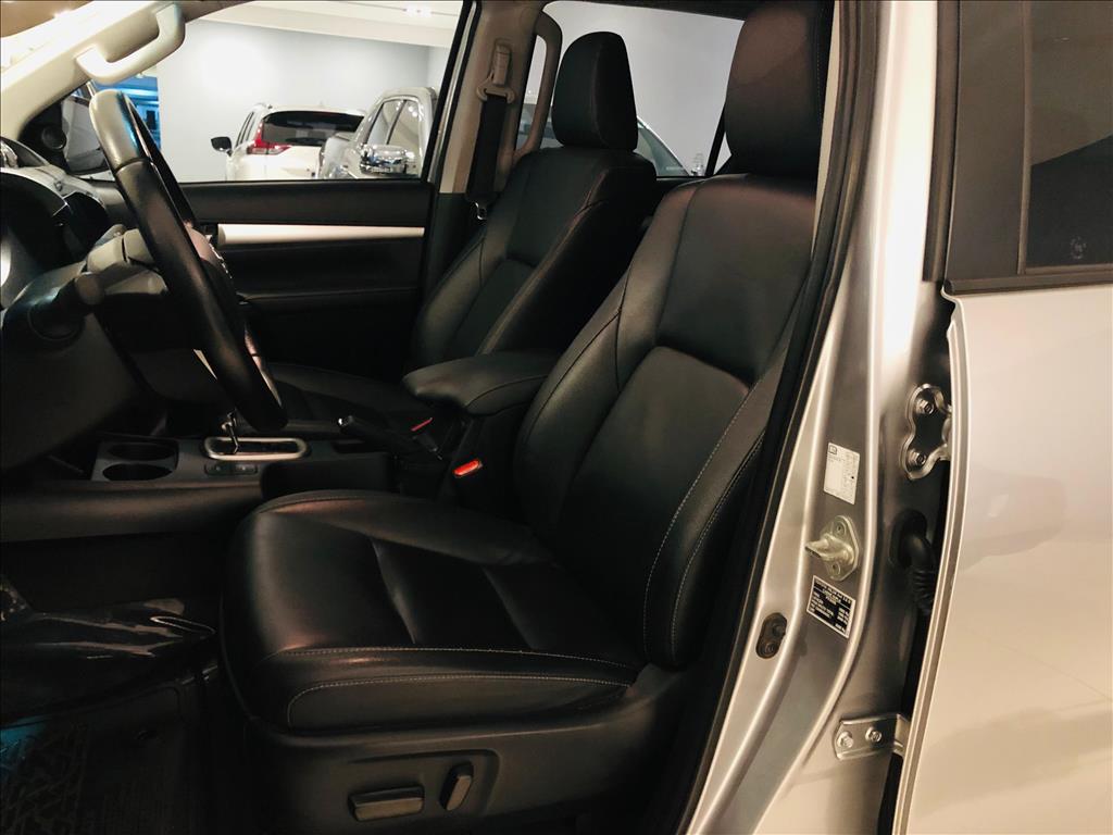 HILUX 2.8 D-4D TURBO DIESEL CD SRV 4X4 AUTOMÁTICO7