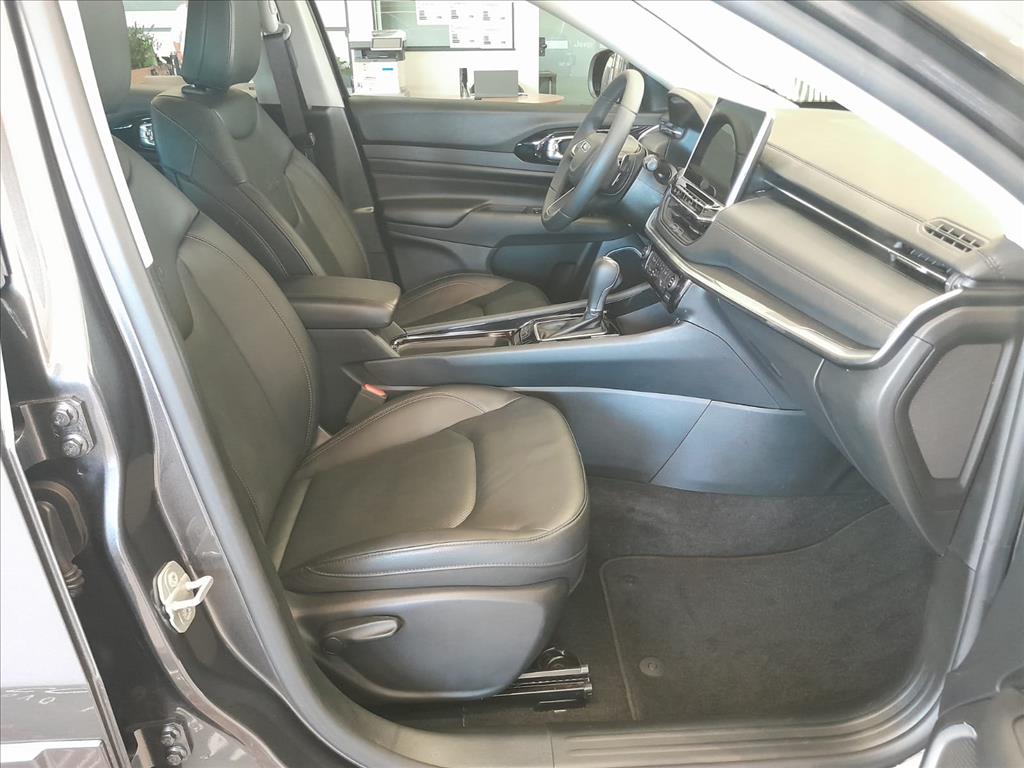 COMPASS 1.3 T270 TURBO FLEX LIMITED AT6 COMPASS 1.3 T270 TURBO FLEX LIMITED AT6