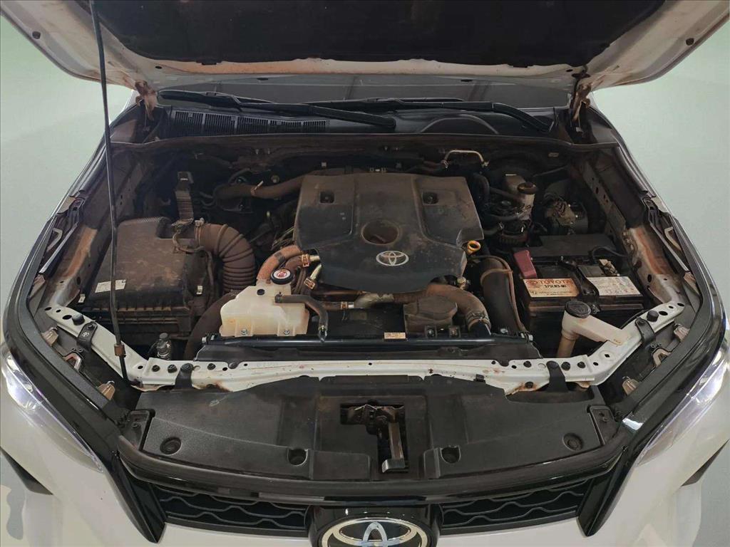 HILUX 2.8 D-4D TURBO DIESEL CD CONQUEST 4X4 AUTOMÁTICO10