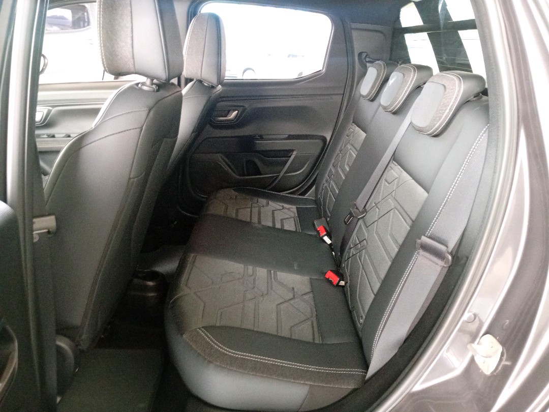 Fiat-STRADA-1.3 FIREFLY FLEX VOLCANO CD CVT