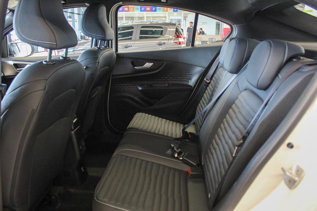 FASTBACK 1.0 TURBO 200 HYBRID IMPETUS CVT11