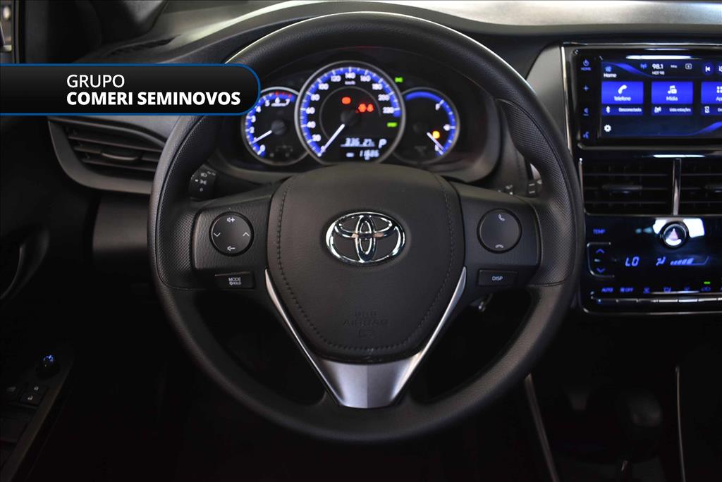 YARIS 1.5 16V FLEX XL MULTIDRIVE10 YARIS 1.5 16V FLEX XL MULTIDRIVE10