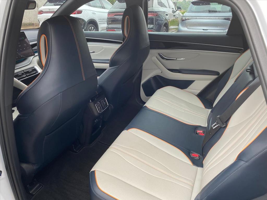 SONG PLUS 1.5 DM-I HÍBRIDO AUTOMÁTICO19