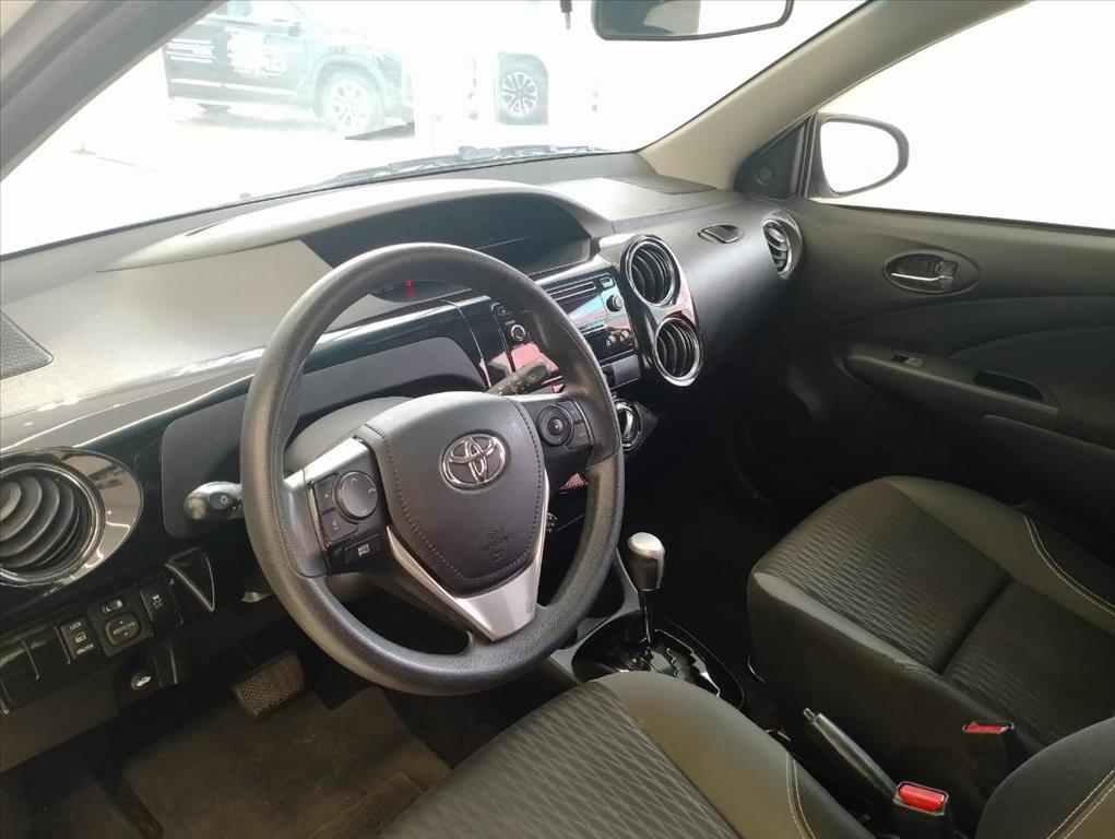 ETIOS 1.5 X PLUS 16V FLEX 4P AUTOMÁTICO8