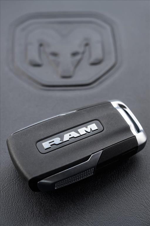 DAKOTA 2.2 TURBO DIESEL WARLOCK 4X4 AUTOMÁTICO10