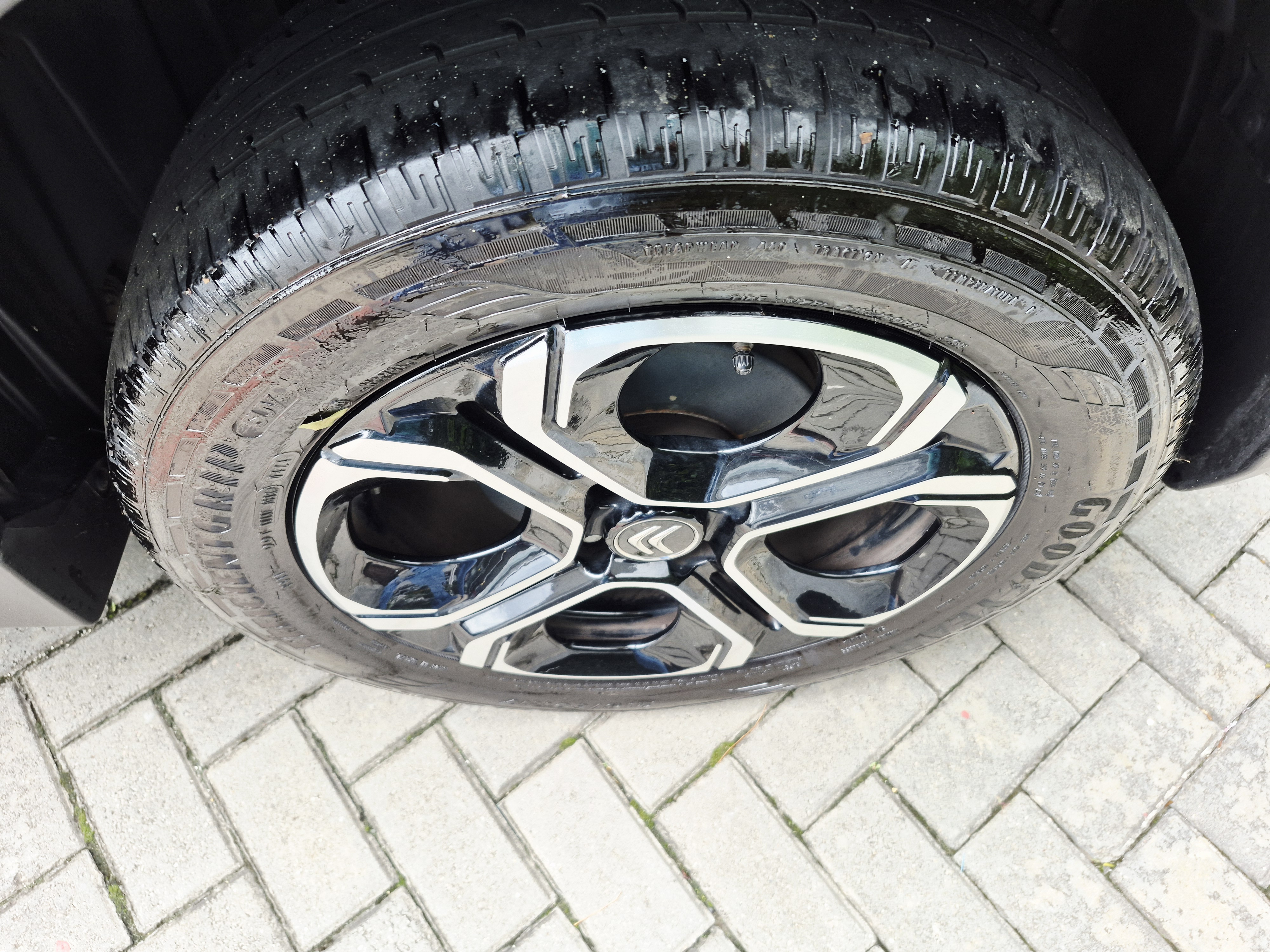 Foto ilustrativa do carro