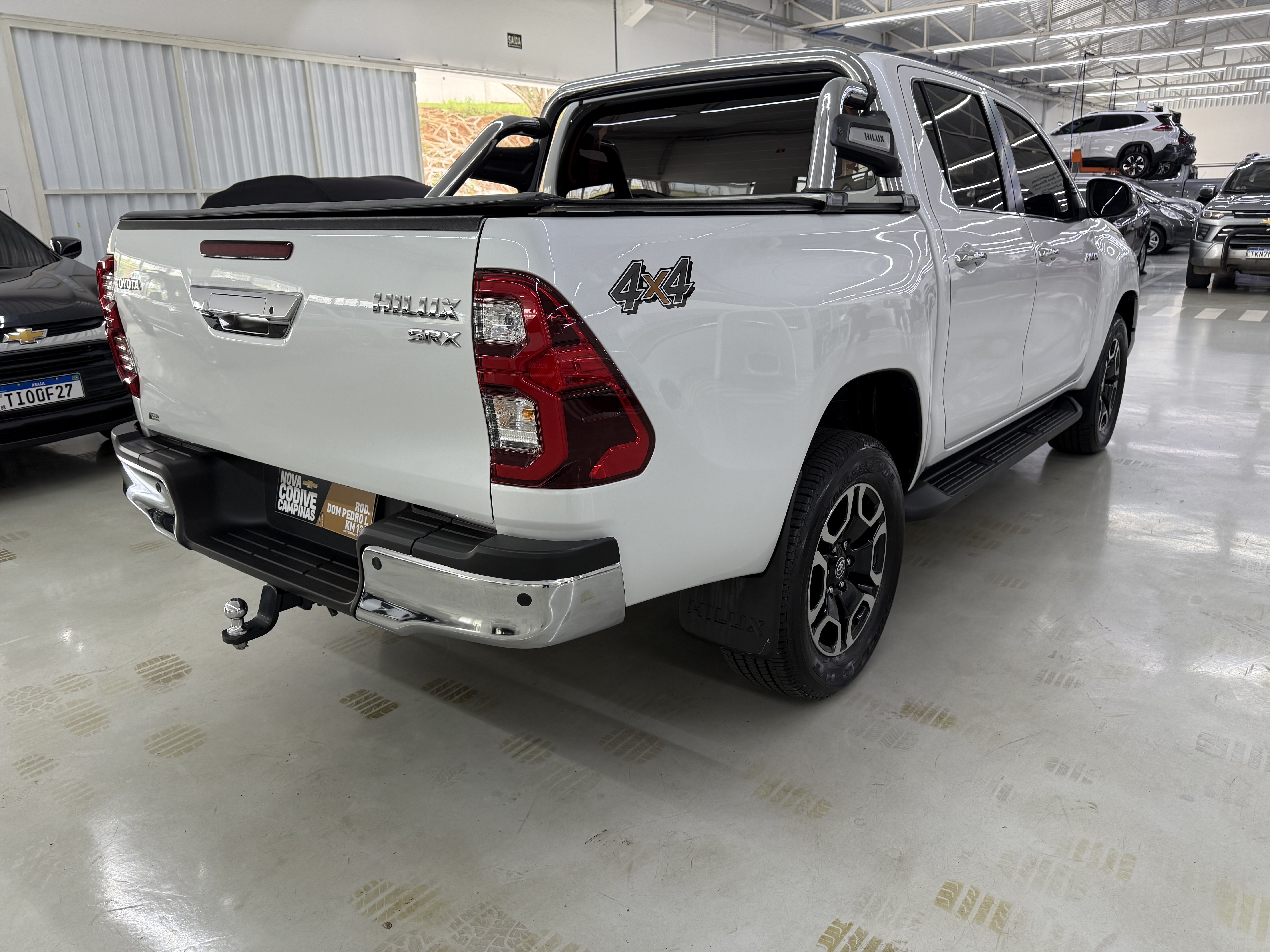 HILUX 2.8 D-4D TURBO DIESEL CD SRX 4X4 AUTOMÁTICO2