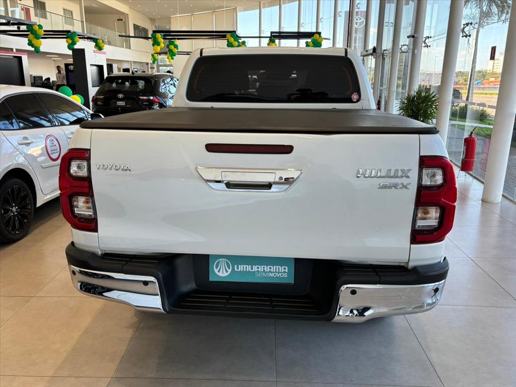 HILUX 2.8 D-4D TURBO DIESEL CD SRX 4X4 AUTOMÁTICO9