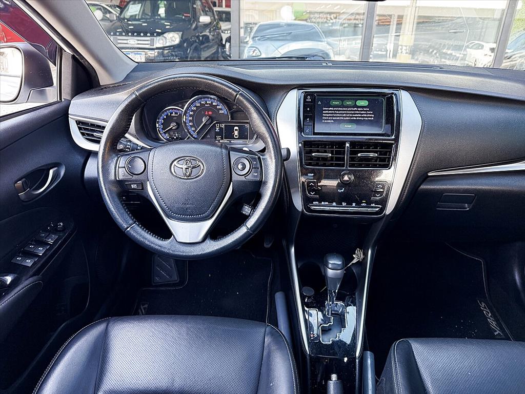 Toyota Yaris - 1.5 16V FLEX SEDAN XLS MULTIDRIVE
