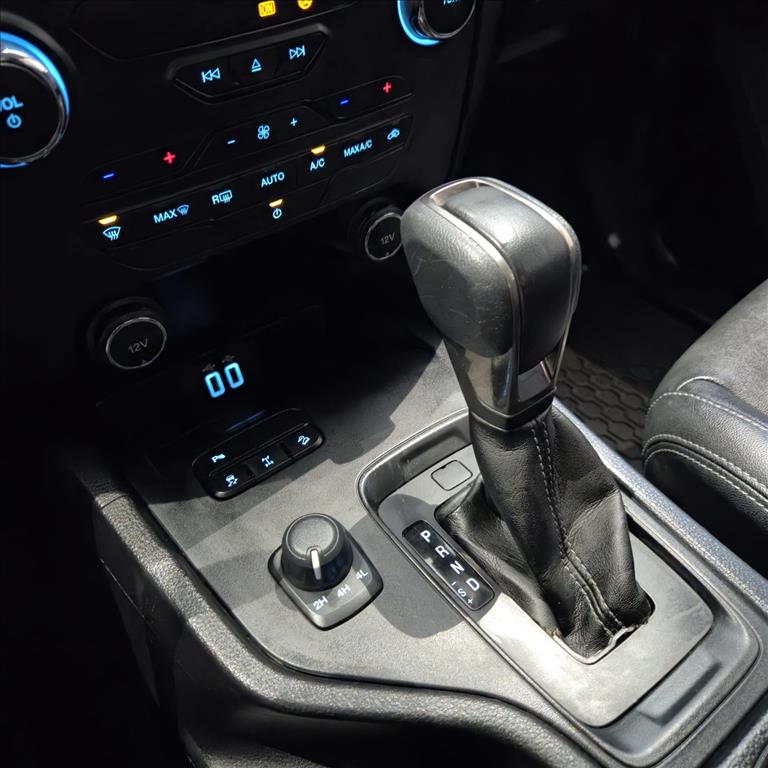 RANGER 3.2 LIMITED 4X4 CD 20V DIESEL 4P AUTOMÁTICO9