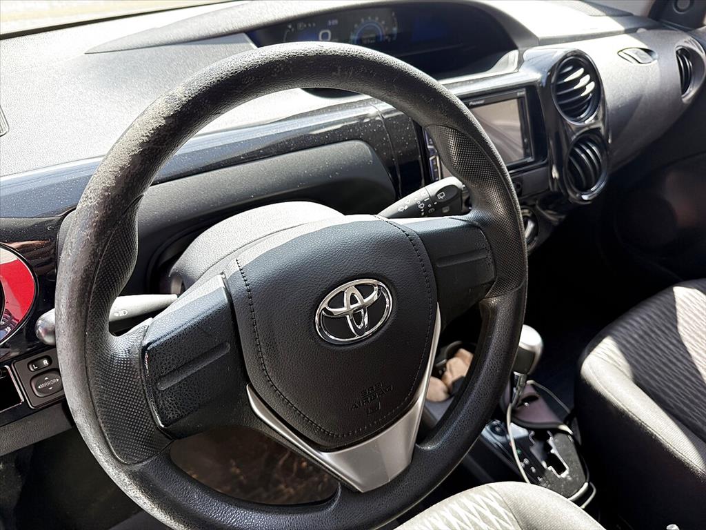 Toyota Etios - 1.3 X 16V FLEX 4P AUTOMÁTICO