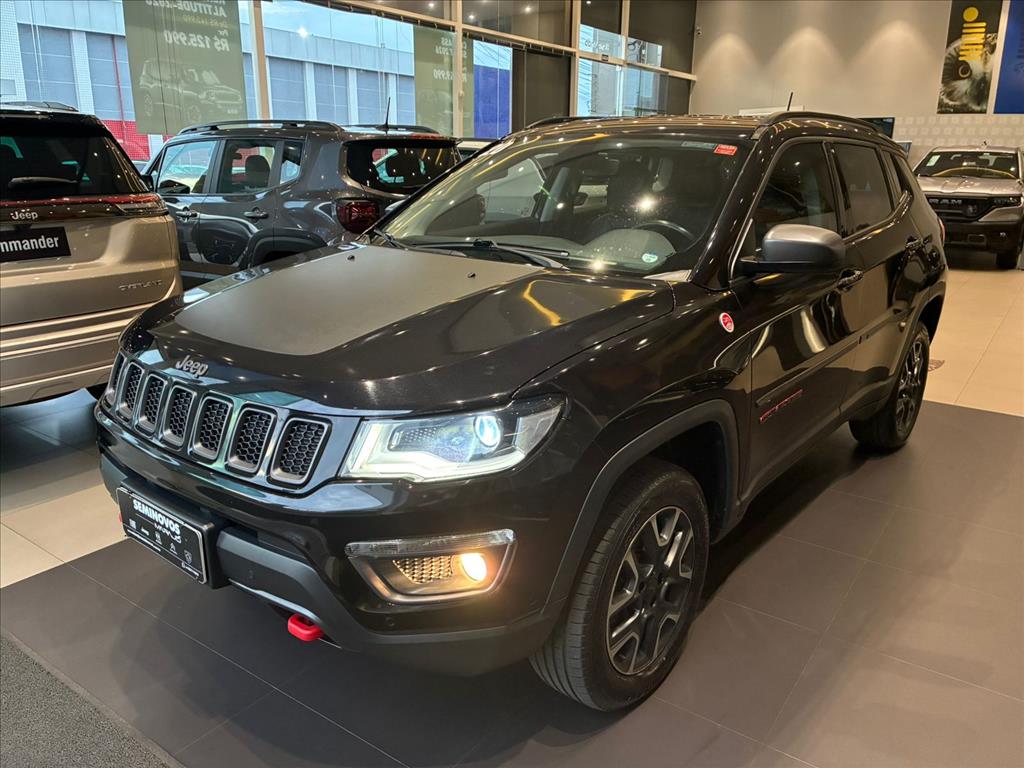 COMPASS 2.0 16V DIESEL TRAILHAWK 4X4 AUTOMÁTICO