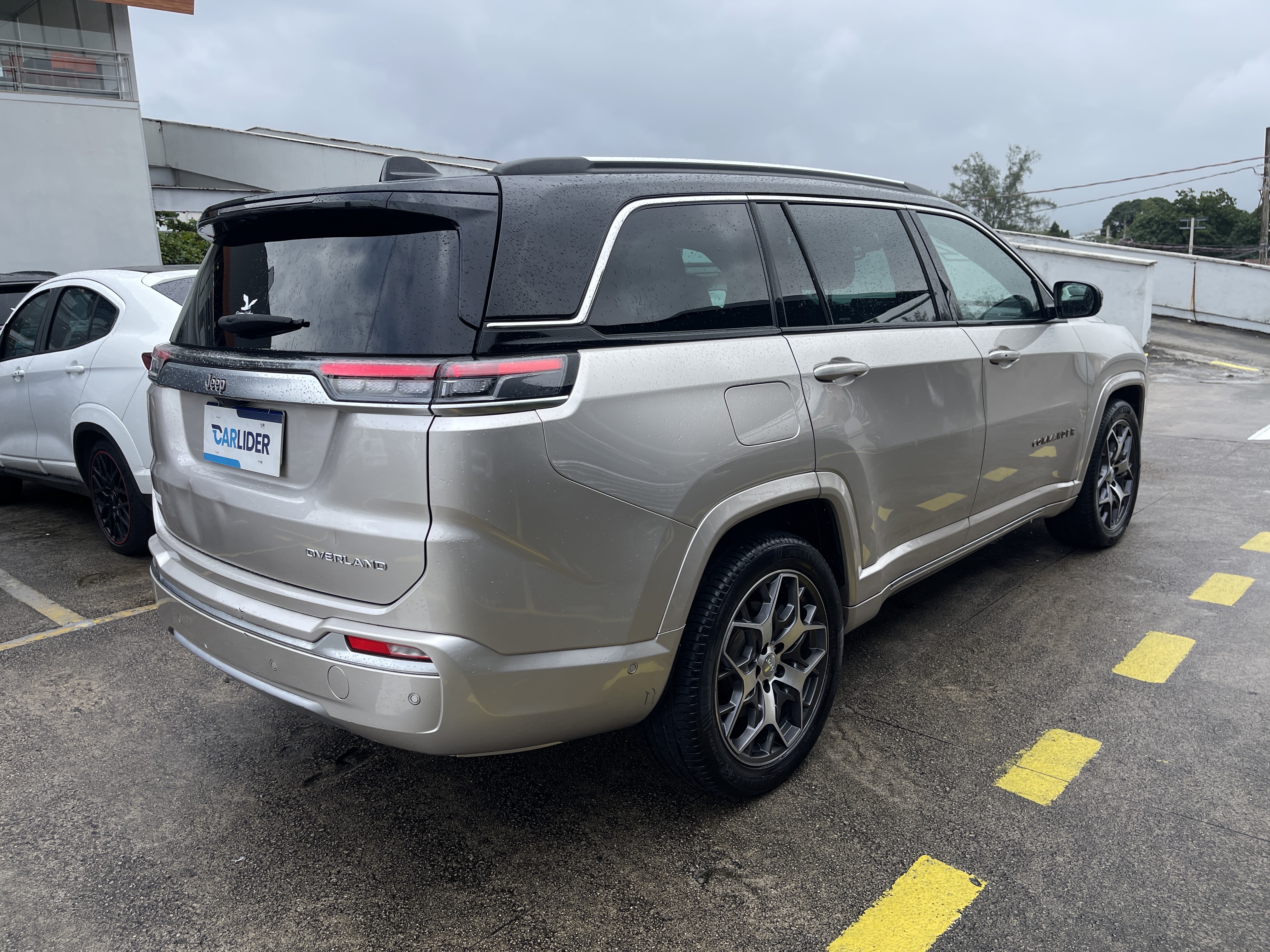 COMMANDER 1.3 T270 TURBO FLEX OVERLAND AT63