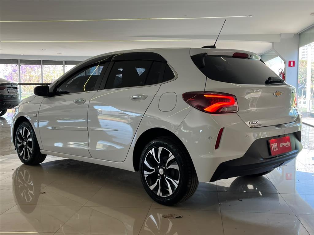 ONIX 1.0 TURBO FLEX PREMIER AUTOMÁTICO5