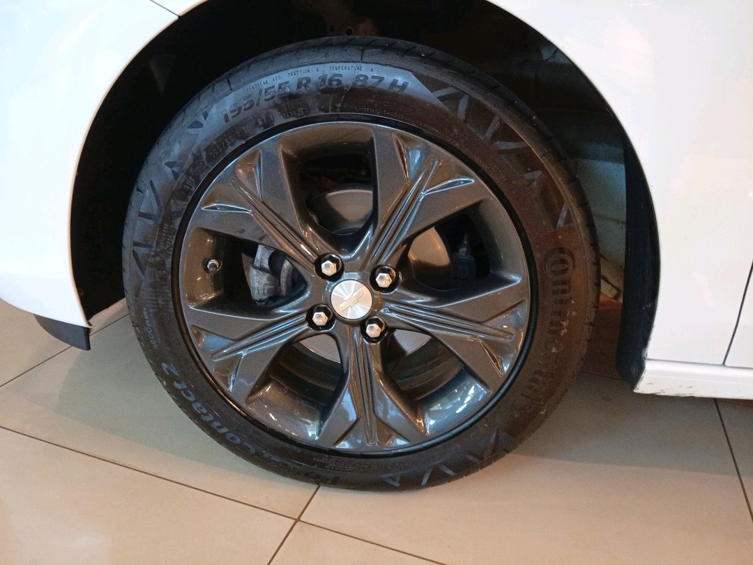 Chevrolet Onix 1.0 Turbo Flex Premier Automático - foto 14