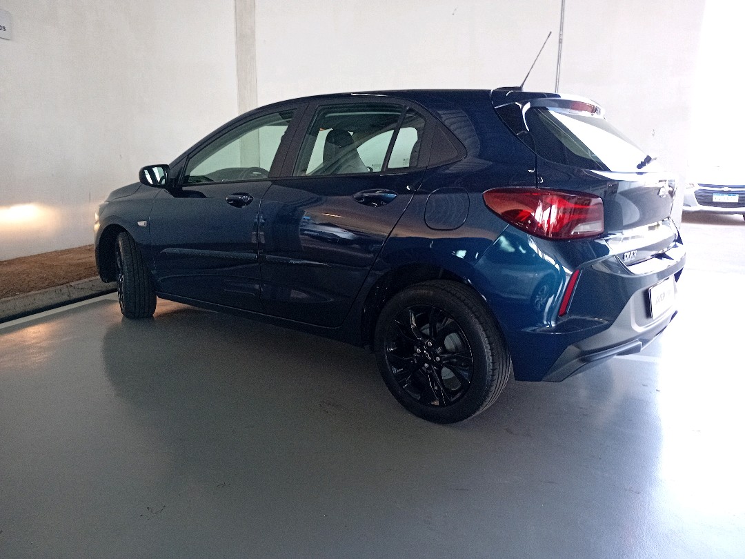 Chevrolet Onix 1.0 Flex 100 Anos Manual - foto 6