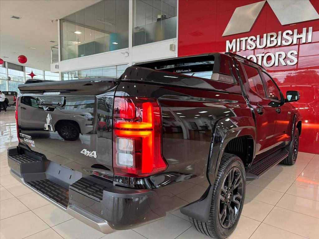 Mitsubishi-TRITON-2.4 BITURBO DIESEL CD KATANA 4X4 AUTOMÁTICO