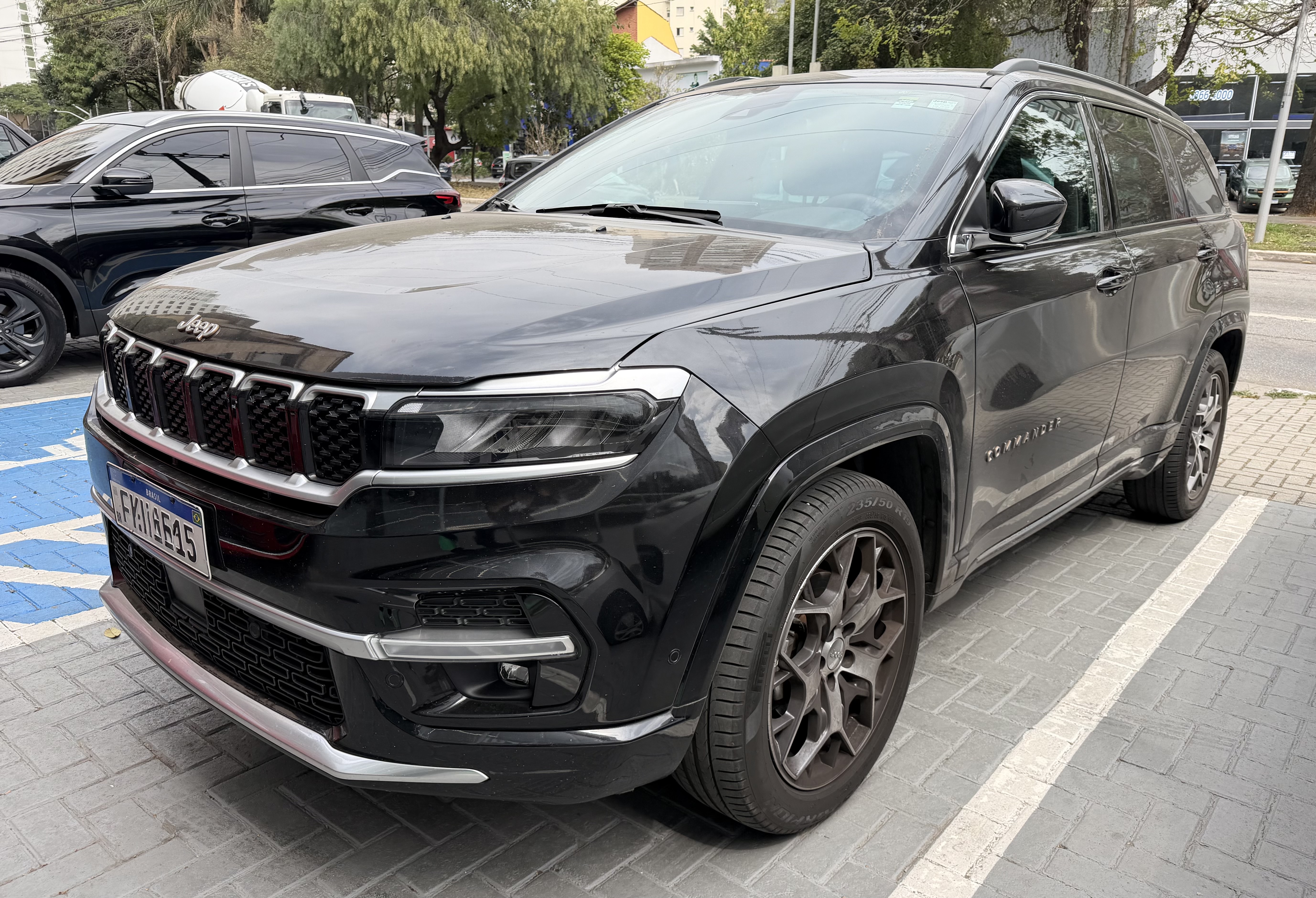 COMMANDER 1.3 T270 TURBO FLEX OVERLAND AT614