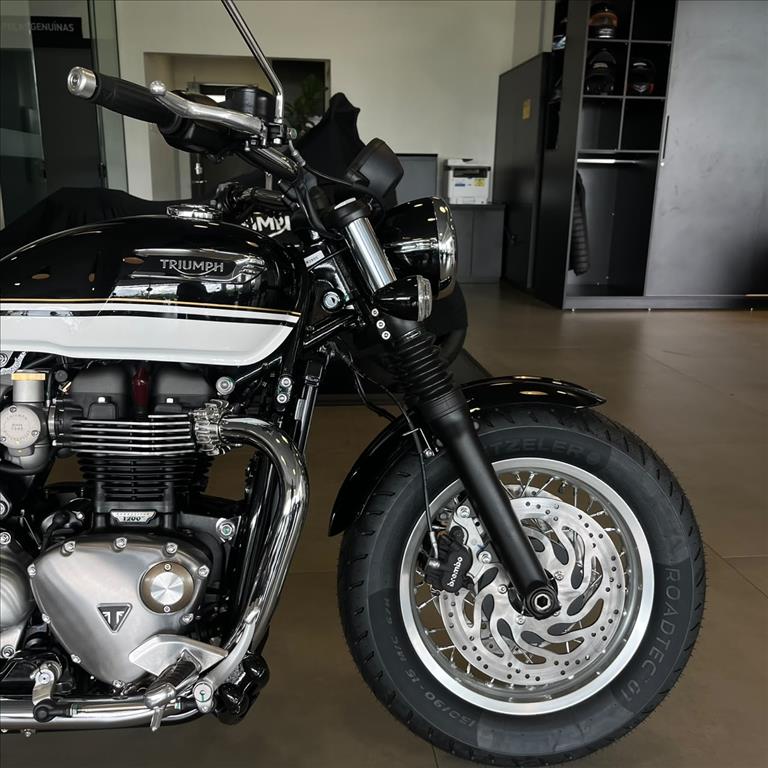 TRIUMPH-BONNEVILLE-SPEEDMASTER