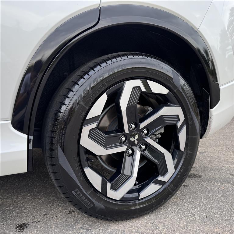 Mitsubishi-ECLIPSE CROSS-1.5 MIVEC TURBO GASOLINA HPE-S S-AWC CVT