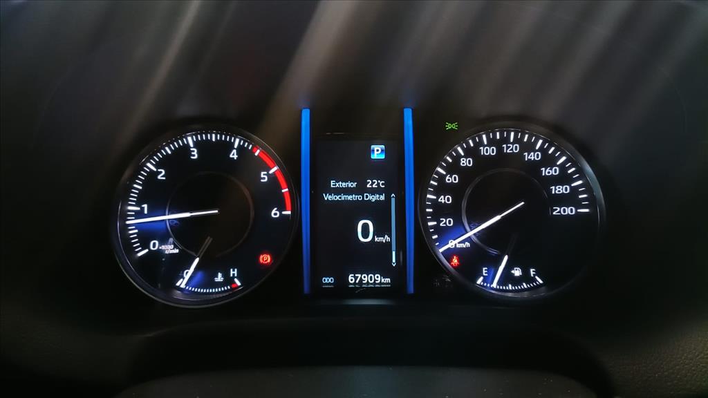 HILUX SW4 2.8 D-4D TURBO DIESEL SRX PLATINUM 7L 4X4 AUTOMÁTICO9