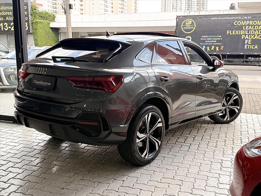Audi Q3 - 2.0 40 TFSI GASOLINA SPORTBACK PERFORMANCE BLACK QUATTRO TIPTRONIC