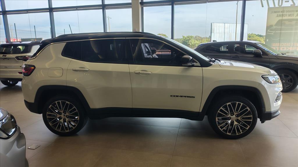 COMPASS 1.3 T270 TURBO FLEX LIMITED AT69