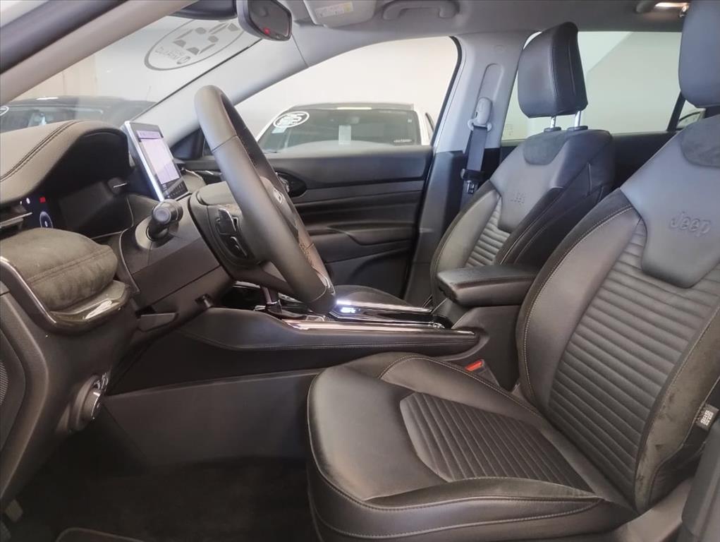 COMMANDER 1.3 T270 TURBO FLEX LIMITED AT66
