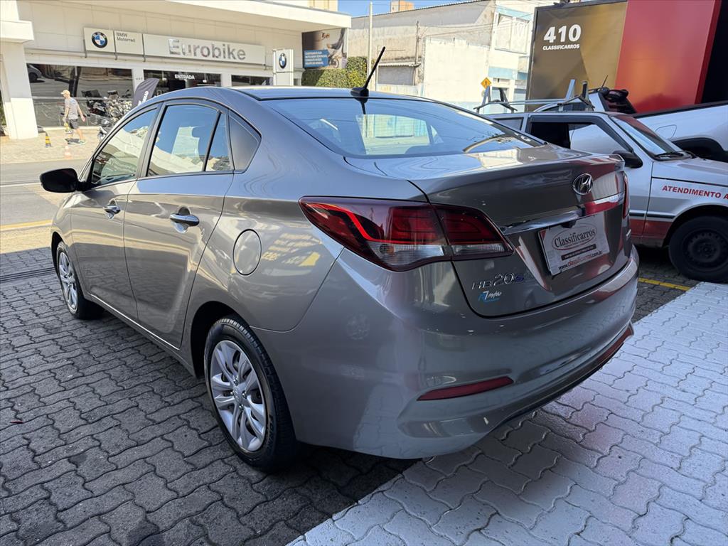 Hyundai Hb20S - 1.6 COMFORT STYLE 16V FLEX 4P AUTOMÁTICO