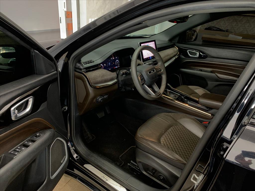 COMMANDER 1.3 T270 TURBO FLEX OVERLAND AT611