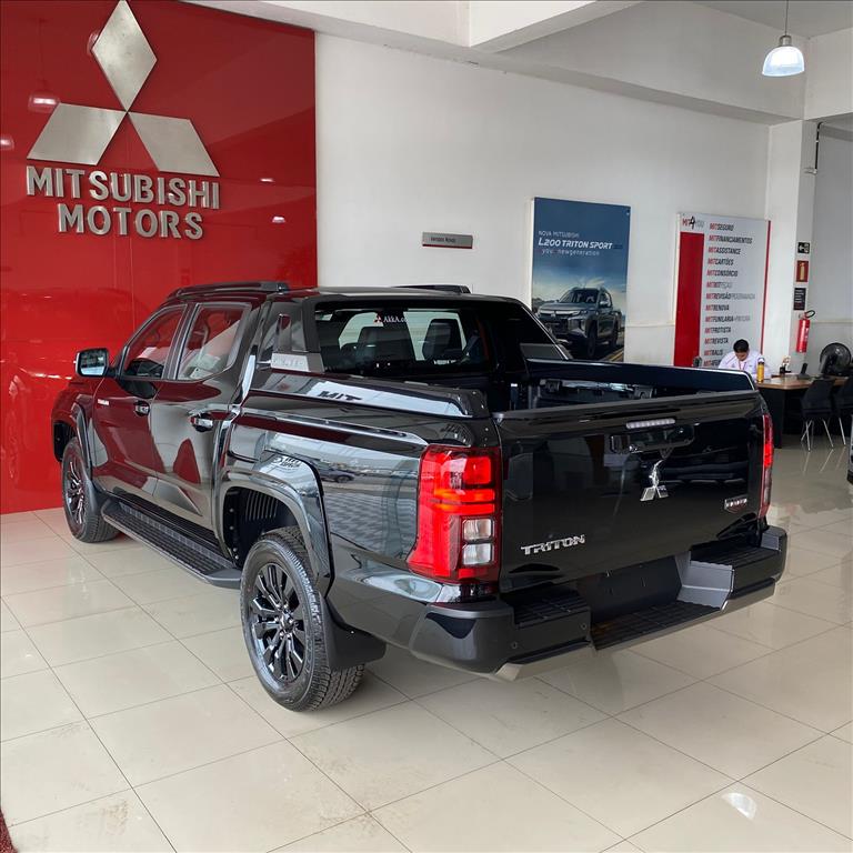 Mitsubishi-TRITON-2.4 BITURBO DIESEL CD KATANA 4X4 AUTOMÁTICO