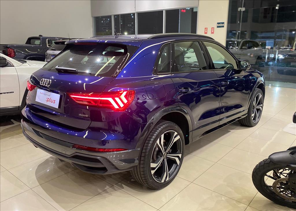 Q3 2.0 40 TFSI GASOLINA PERFORMANCE BLACK QUATTRO TIPTRONIC
