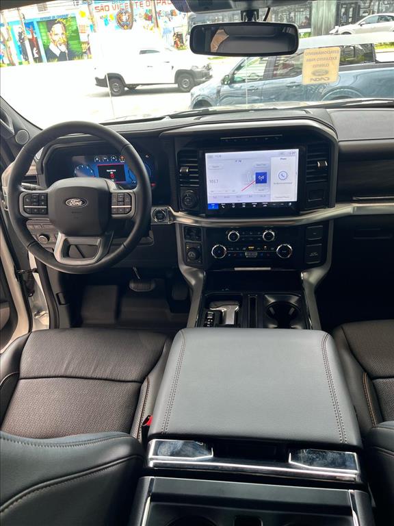 Ford-F-150-5.0 V8 GASOLINA CD LARIAT FX4 AUTOMÁTICO