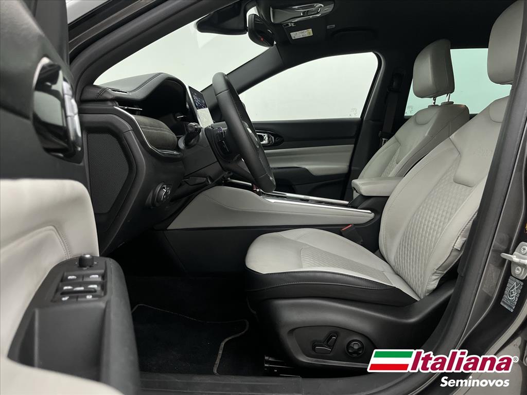 COMMANDER 1.3 T270 TURBO FLEX LIMITED AT612