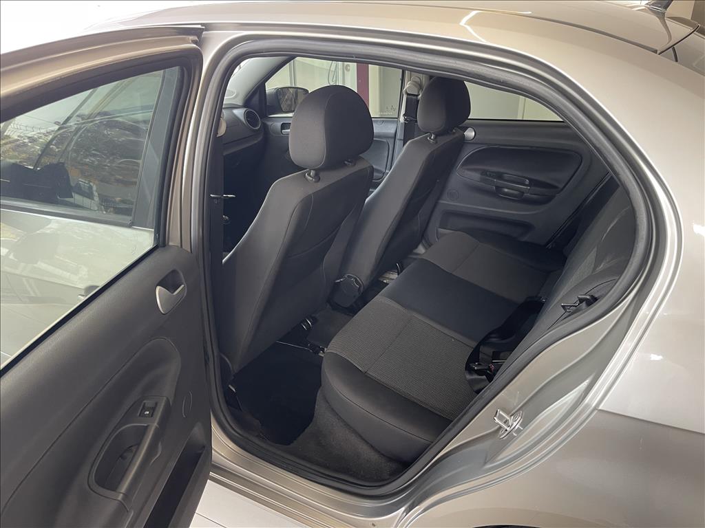 VOYAGE 1.6 MI 8V FLEX 4P MANUAL VOYAGE 1.6 MI 8V FLEX 4P MANUAL