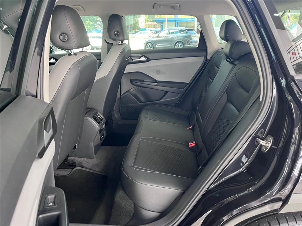 VW - Volkswagen-TAOS-1.4 250 TSI TOTAL FLEX COMFORTLINE AUTOMÁTICO