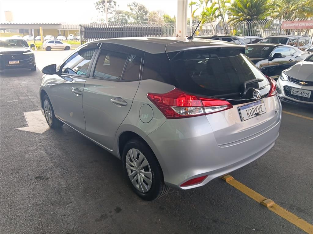 YARIS 1.3 16V FLEX XL LIVE MULTIDRIVE7