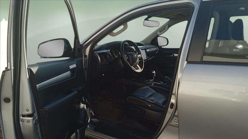 HILUX 2.8 D-4D TURBO DIESEL CD SRV 4X4 AUTOMÁTICO10