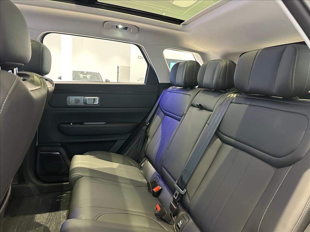 7 1.5 TGDI PHEV LUXURY DHT8