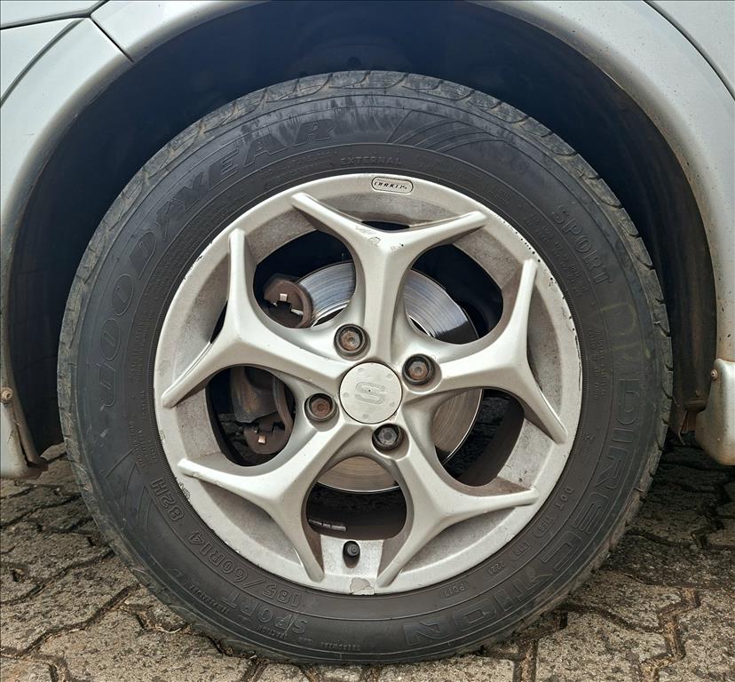 CORSA 1.4 MPFI PREMIUM SEDAN 8V FLEX 4P MANUAL