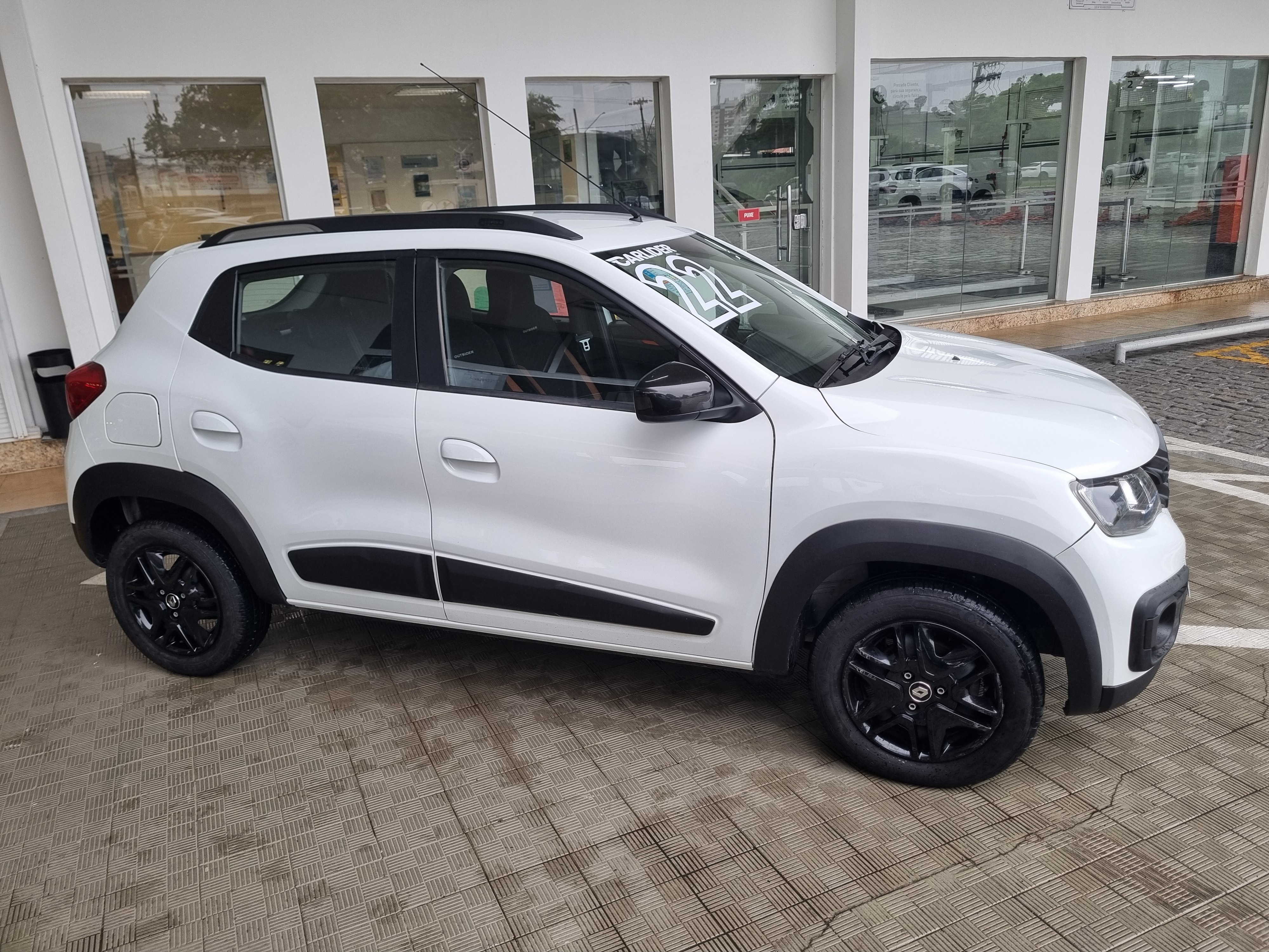 KWID 1.0 12V SCE FLEX OUTSIDER MANUAL4