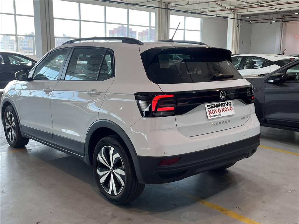 T-CROSS 1.0 200 TSI TOTAL FLEX AUTOMÁTICO4
