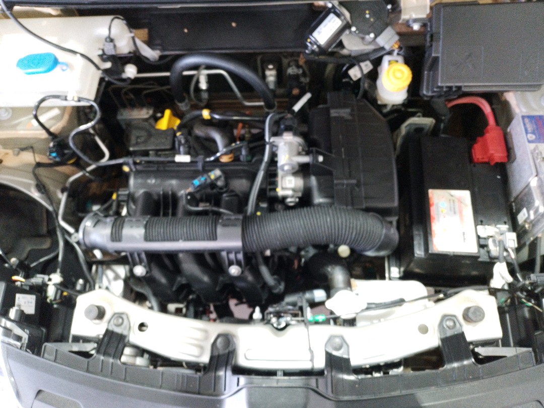 Renault-KWID-1.0 12V SCE FLEX ZEN MANUAL