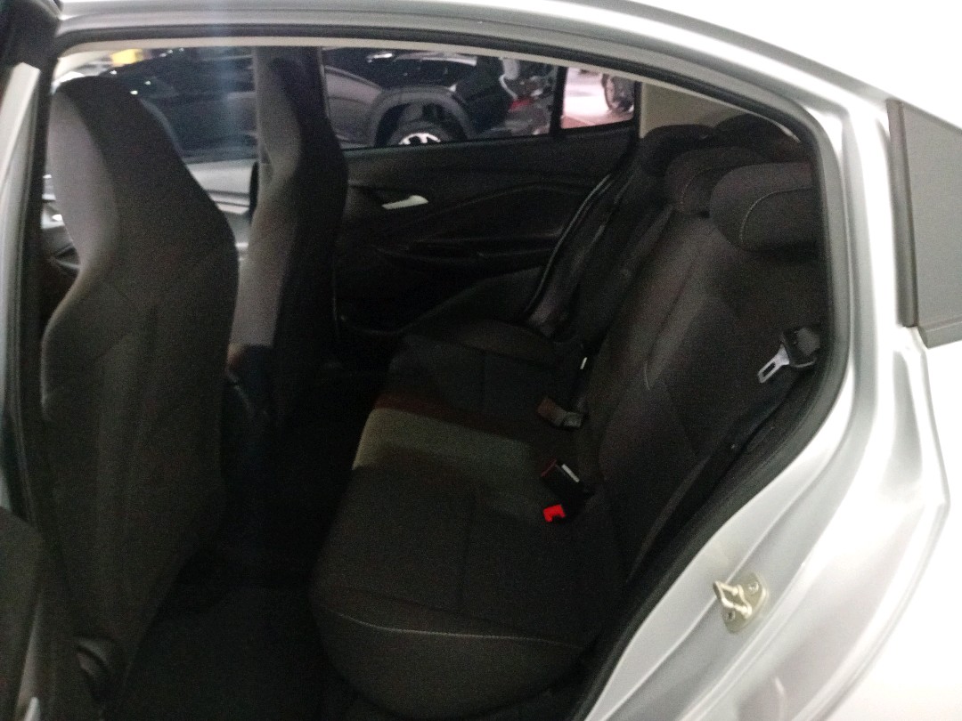 GM - Chevrolet-ONIX PLUS-1.0 TURBO FLEX LTZ MANUAL
