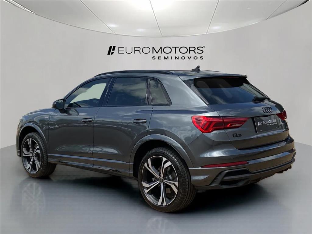Audi-Q3-2.0 40 TFSI GASOLINA PERFORMANCE BLACK QUATTRO TIPTRONIC