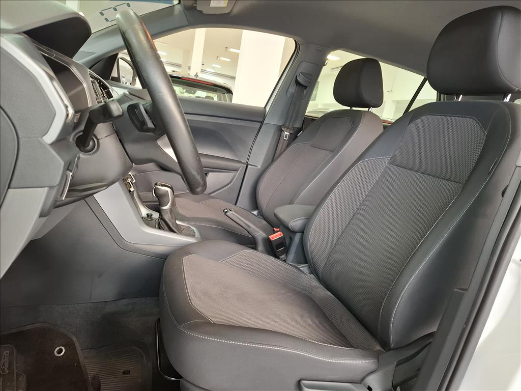 Volkswagen-T-CROSS-1.0 200 TSI TOTAL FLEX AUTOMÁTICO