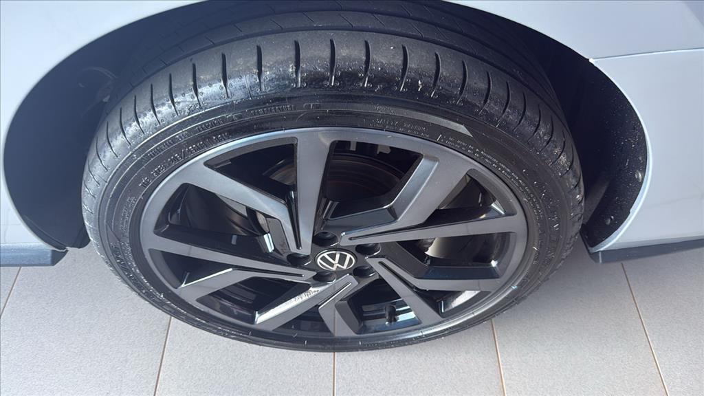 VIRTUS 1.4 250 TSI EXCLUSIVE AUTOMÁTICO12