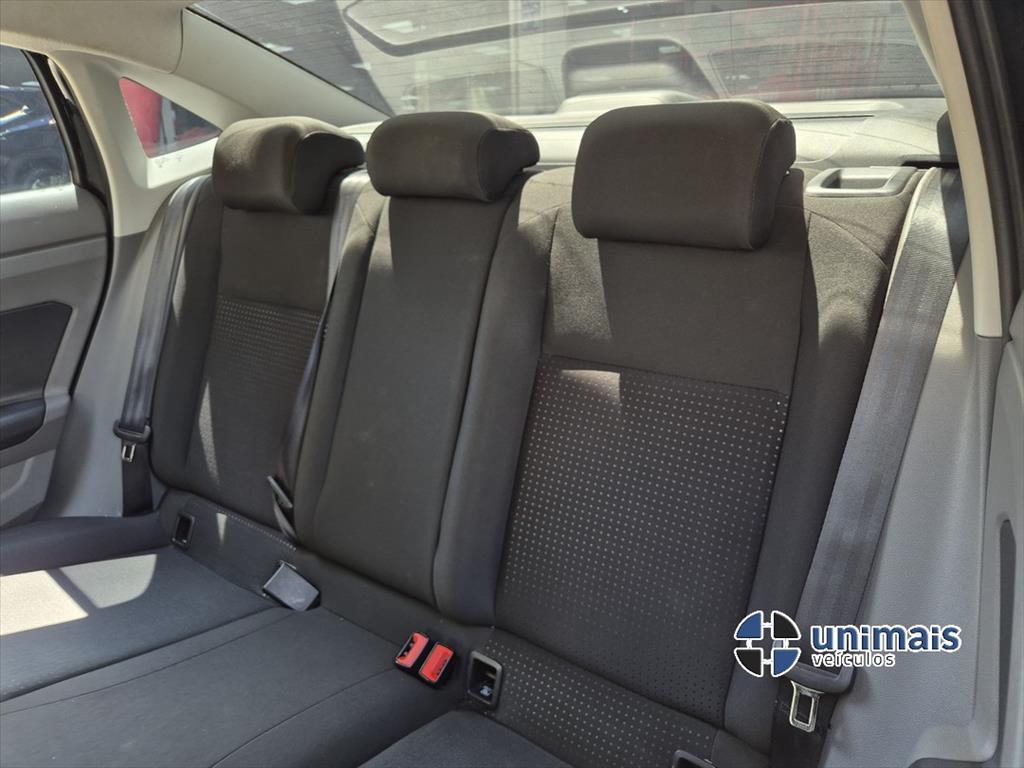VOLKSWAGEN VIRTUS 1.0 200 TSI COMFORTLINE AUTOMÁTICO — foto 6