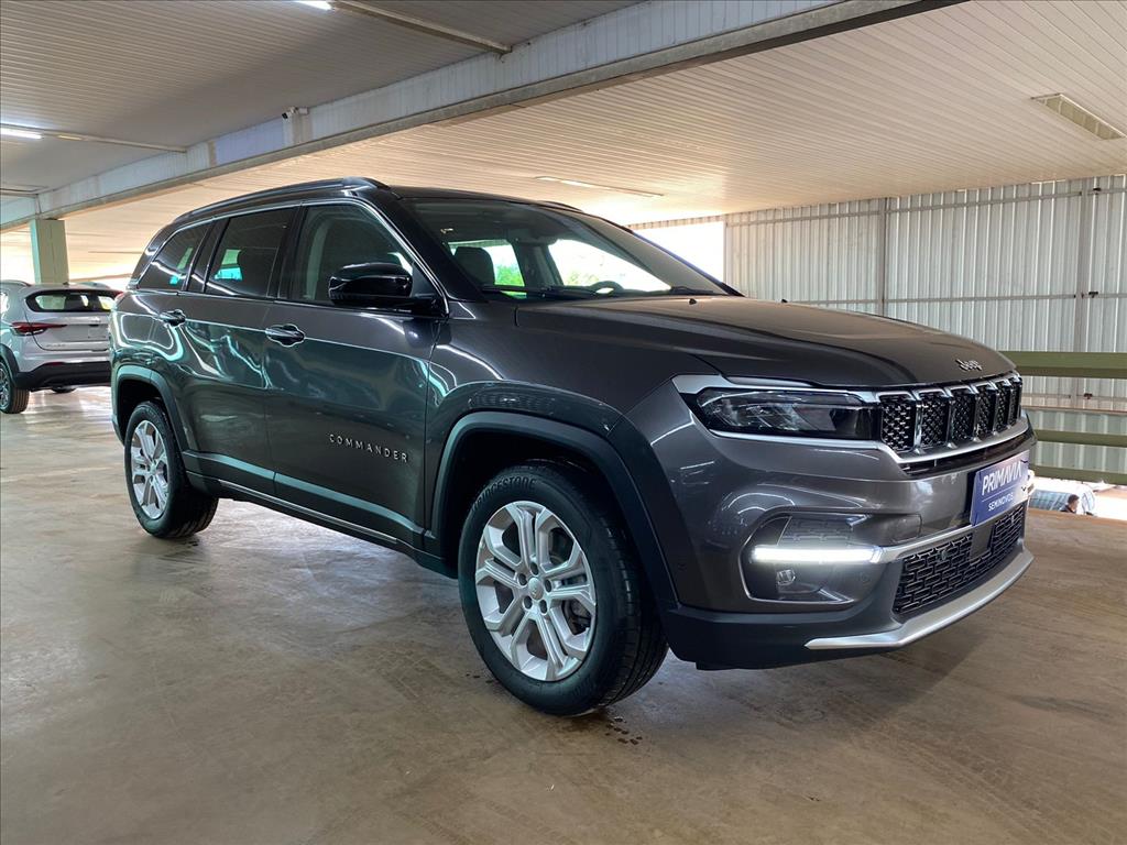 COMMANDER 1.3 T270 TURBO FLEX LONGITUDE AT6